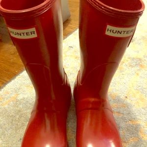 Short Hunter red rain boots